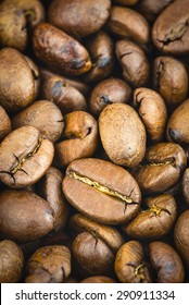 Roasted coffee beans