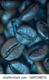 roasted coffee beans close up