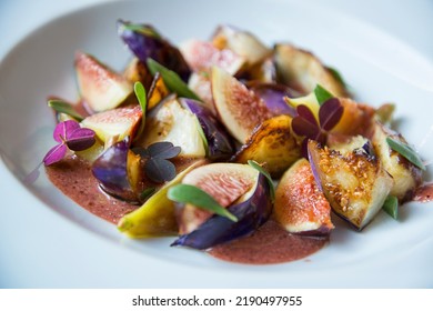 Roasted Fig Salad With Vinaigrette Sauce. 