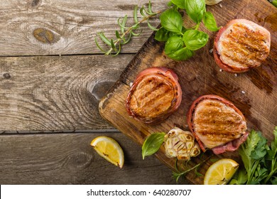 Roasted Filet Mignon With Herbs And Spices