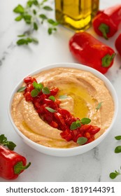 Roasted Red Pepper Hummus With Pita Chips