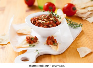 Roasted Red Pepper And Walnut Dip