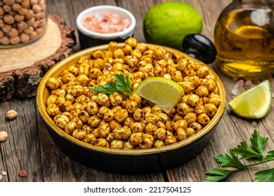 Roasted Spicy Chickpea Or Indian Chana Or Chole With Lime. Tasty Vegetarian And Vegan Chickpea Snack. Food Recipe Background. Close Up,