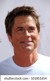 Rob Lowe At The 2010 Stand Up To Cancer, Sony Studios, Culver City, CA. 09-10-10