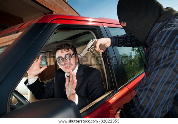 Robbery of the businessman\
in its car
