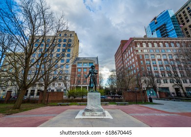 Robert Morris Statue, At Independence Mall, In Philadelphia, Pennsylvania.