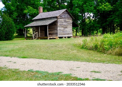 Robert Scruggs House at Cowpens National Battlefield in South Carolina. The log cabin was built about 50 years after the Battle of Cowpens. It stands as a typical backcountry homestead of the time.