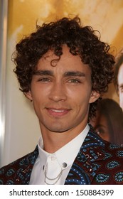 Robert Sheehan Images Stock Photos Vectors Shutterstock