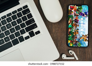 Roblox Game Images Stock Photos Vectors Shutterstock - roblox keyboard game