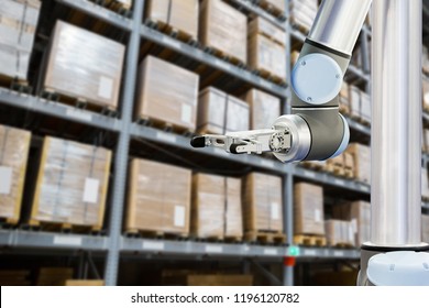 Roboric arm in warehouse