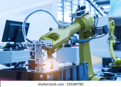 Robotic Machine Vision System In Factory