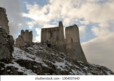 Rocca Calascio Winter Snow Ancient Fortress Stock Photo 1304037640 ...