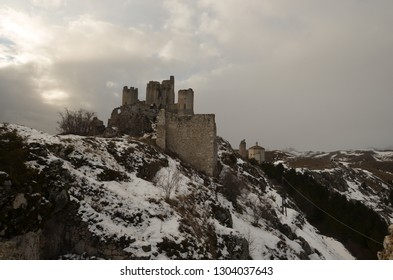 Rocca Calascio Winter Snow Ancient Fortress Stock Photo 1304037643 ...