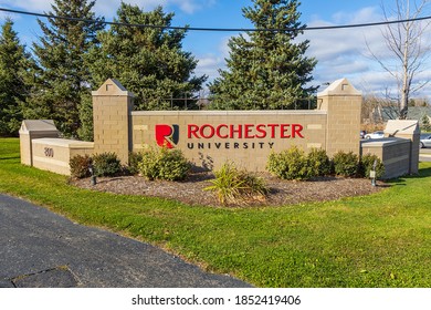 ROCHESTER HILLS, MI, USA - NOVEMBER 11: Entrance sign at Rochester University on November 11, 2020 in Rochester Hills, Michigan.