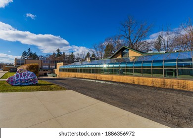 ROCHESTER HILLS, MI, USA - NOVEMBER 11:  Westside Central Building On November 11, 2020 At Rochester University In Rochester Hills, Michigan.