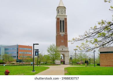 Rochester Hills Michigan May 2021 Buildings Stock Photo 1988830757 ...