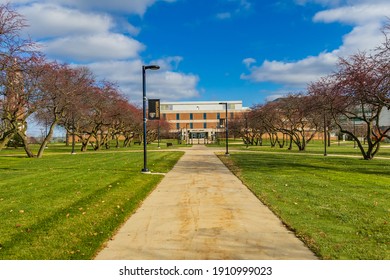 ROCHESTER, MI, USA - NOVEMBER 11: Kresge Library On November 11, 2020 At Oakland University In Rochester, Michigan.