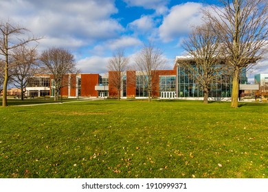 805 Oakland university Images, Stock Photos & Vectors | Shutterstock