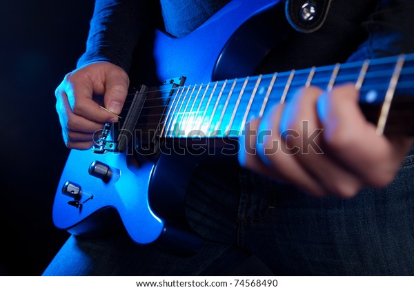 rock\
guitarist
