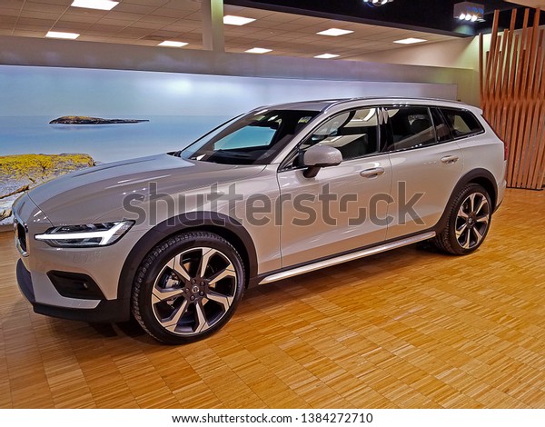 ROCKLEIGH, NEW JERSEY - FEBRUARY 20, 2019: The\
newly introduced 2019 Volvo V60. This is Volvo\'s smallest and\
newest station wagon. This long-roof is a T5 all-wheel-drive Cross\
Country model.