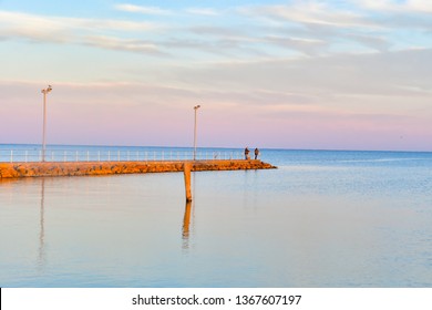 Rockport, Texas / USA - 7  April 2019:
Unidentified People Enjoying A Beautiful Sunset At The Beach.