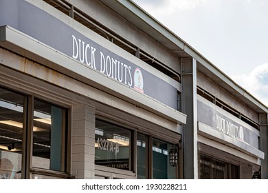 Rockville, MD, USA 03-04-2021: Outside Of A Branch Of Duck Donuts, A Famous Donut Shop Known For Its Rich Selection Of Made To Order Fresh Made Donuts. This Chain Has Multiple Locations Across USA 