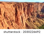 The rocky cliffs and the canyon of the Horseshoe Bend, Arizona