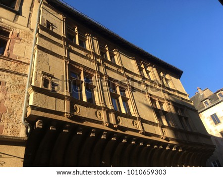 Rodez old facade