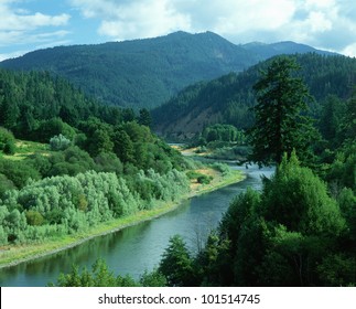 Rogue River in southern Oregon - Shutterstock ID 101514745