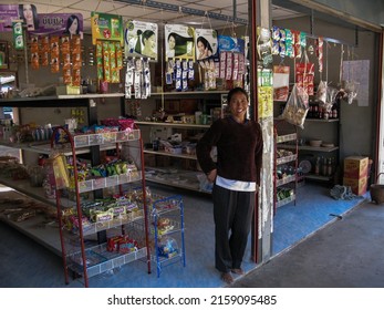 ROI ET, THAILAND - Jan 01, 2009: A South Asian Worker In A Market In Roi Et, Thailand