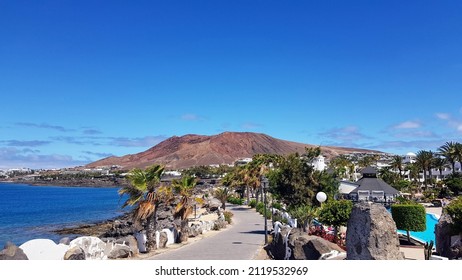 Montaña Roja Lanzarote Playa Blanca