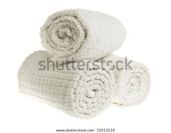 cream colored towels