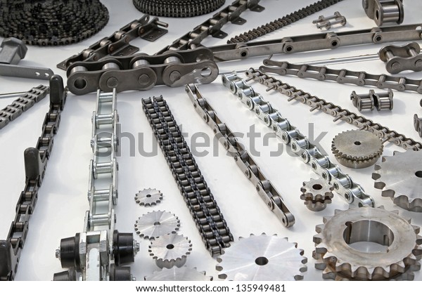 Roller\
chains with sporckets for motorcycles and\
cars