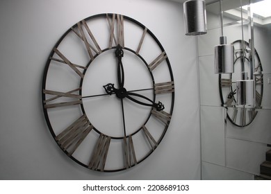 Roman Numbered Metal Wall Clock 