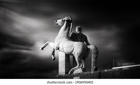 roman statue EUR ROME blackandwhite