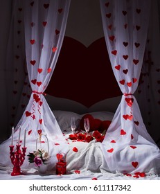 Romantic Bed	