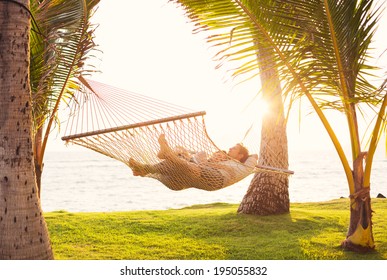 4,344 Couple Hammock Images, Stock Photos & Vectors | Shutterstock