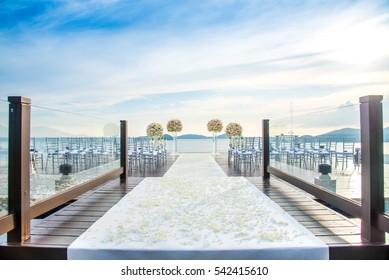 Romantic Wedding On The Rooftop Of The Hotel Lawn.