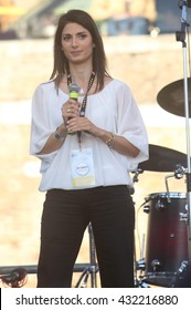 ROME, ITALY - 3 June 2016: Virginia Raggi  M5S, Candidate For Mayor In Rome, Attends The Closing Act Of The Electoral Campaign At Piazza Del Popolo In Rome. On June 5, 2016.