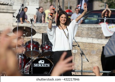 ROME, ITALY - 3 June 2016: Virginia Raggi  M5S, Candidate For Mayor In Rome, Attends The Closing Act Of The Electoral Campaign At Piazza Del Popolo In Rome. On June 5, 2016.