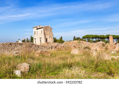 Rome, Italy. House Farnese (Casino Del Belvedere, XVI C.), Built On The Ruins Of The Flavian Palace (Domus Flavia)