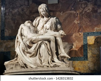 michelangelo pieta wallpaper