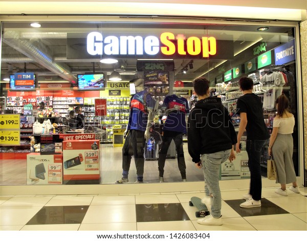 game shopping centre