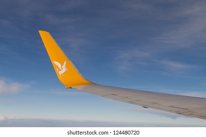 ROME - NOVEMBER 13: Boeing 737-800 wing and wingtip device during Pegasus Airlines flight PC536 from Rome Fiumicino Airport to Istanbul Sabiha Gokcen Airport on November 13, 2012 in Rome, Italy.