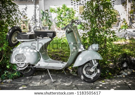 Rome Italy September 8 2018 Vespa Scooter Stock Photo Edit Now