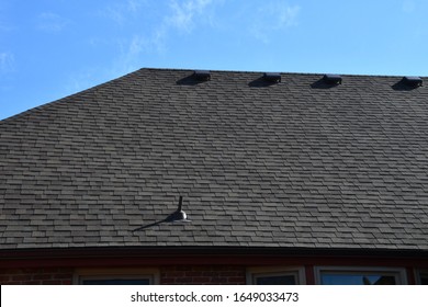 Roof Brick House Brown Shingles Stock Photo 1649033473 | Shutterstock