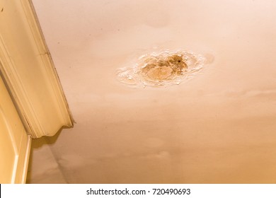 Imagenes Fotos De Stock Y Vectores Sobre Damp Ceiling