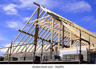 Gable Roof Timber Frame Under Construction Stock Photo 6900004 ...