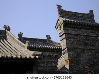 The roofs and eaves, along with the bracket sets, are full of ancient Chinese classical architectural design. The stone and wood carvings are adorned with Lifelike three-dimensional sculpture.