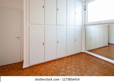 Mirror Door Wardrobes Stock Photos Images Photography